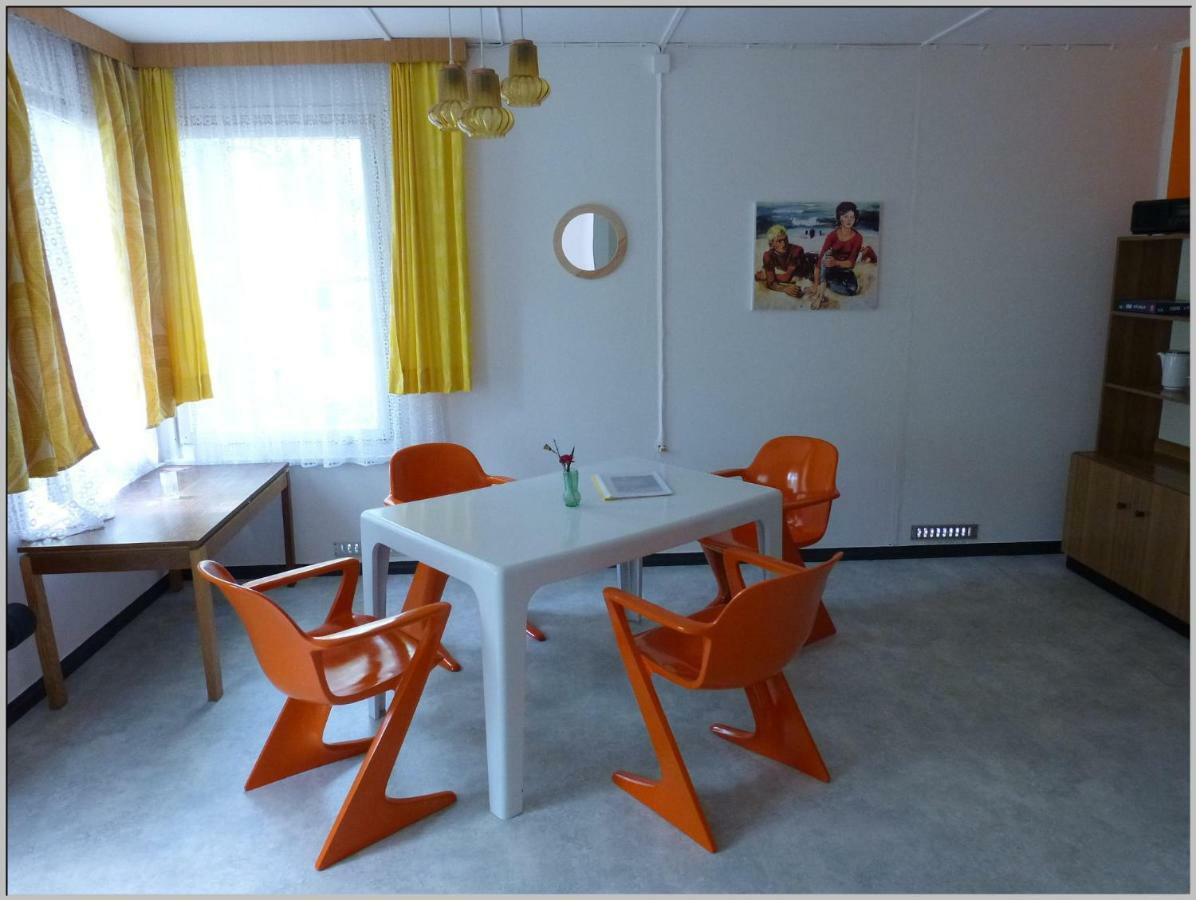 Ddr Bungalow Direkt Am Strand Auf Ruegen Dranske Exterior foto